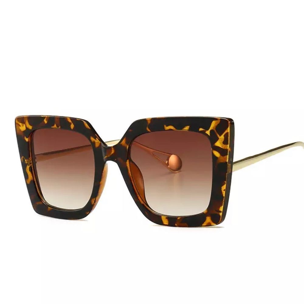 Leopard Cat Eye Shades with Pearl Design